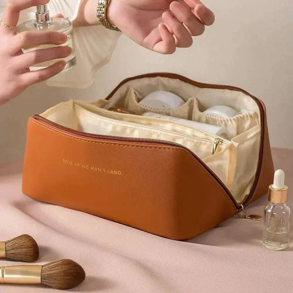 stylish travel makeup bag with zipper closure and spacious PU leather interior for organizing beauty essentials