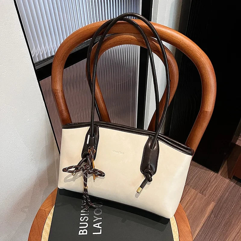 Seryfani Essentials Luxury Pendant Shoulder Bag