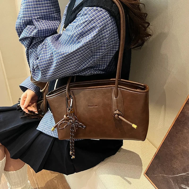 Seryfani Essentials Luxury Pendant Shoulder Bag